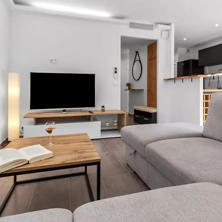 Lägenhet Le Pin - Peaceful - Parking - Comfort - Ac *