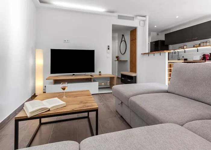 Apartmán Le Pin - Peaceful - Parking - Comfort - Ac *