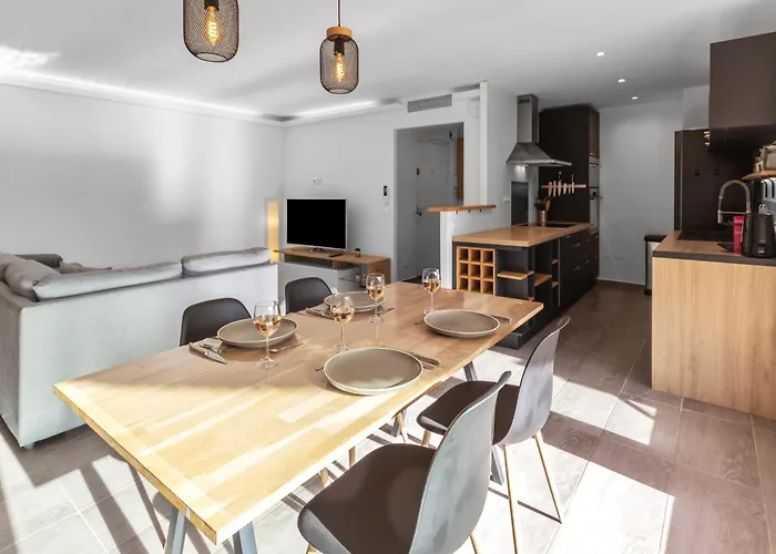 Lägenhet Le Pin - Peaceful - Parking - Comfort - Ac *